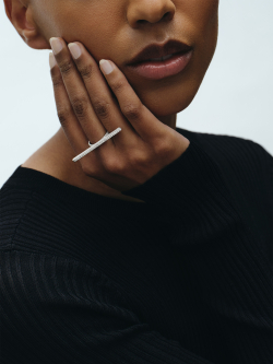 BAGUE I PLATINE AVEC DIAMANTS